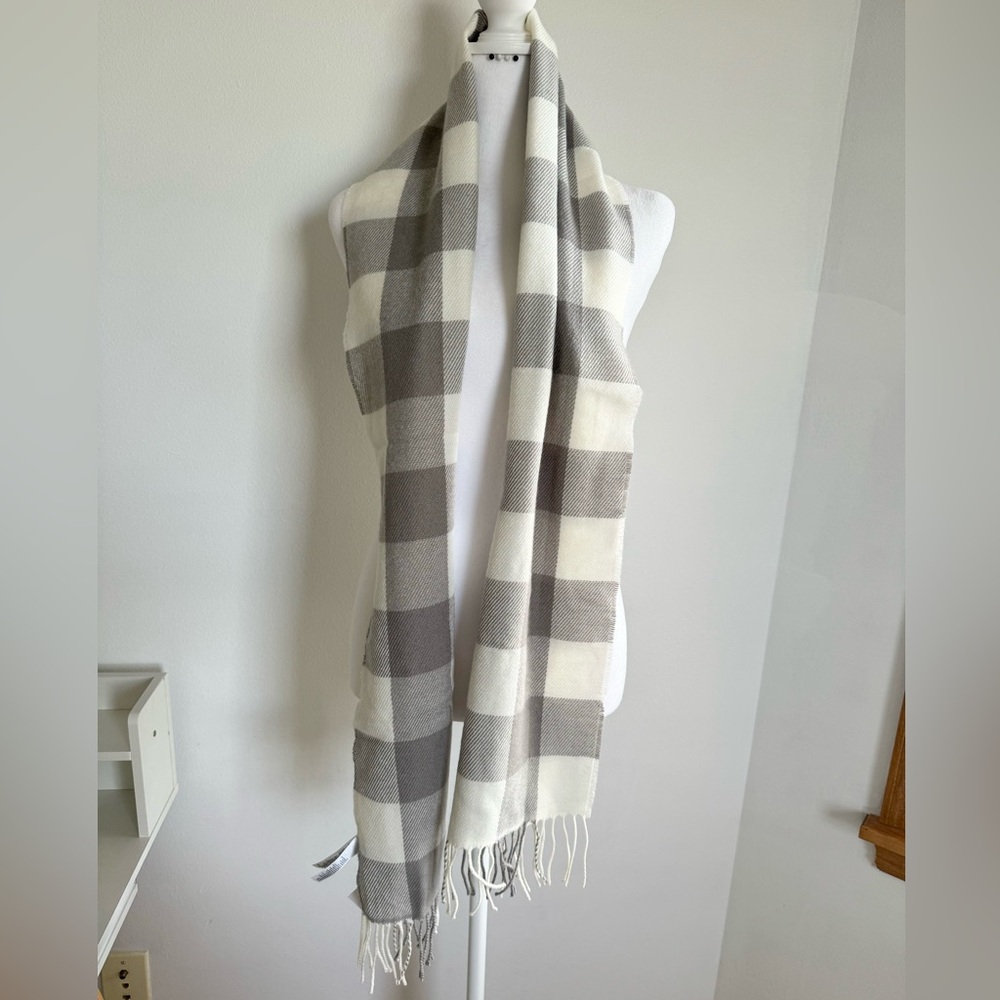 Old Navy Scarf
